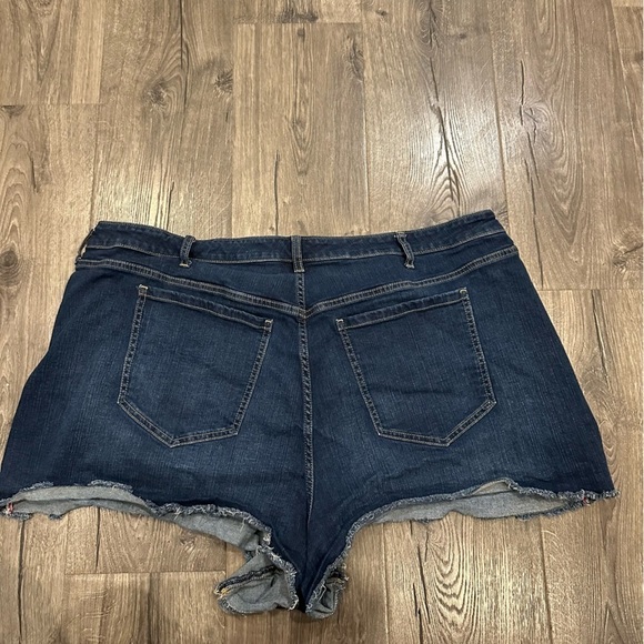 Torrid Denim Shorts Jean Short High Rise A-Line Shortie Vintage Stretch Dark 26 - Picture 5 of 13